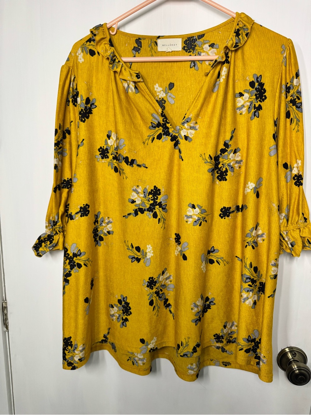 MELLODAY Mustard Floral V-Neck Tunic